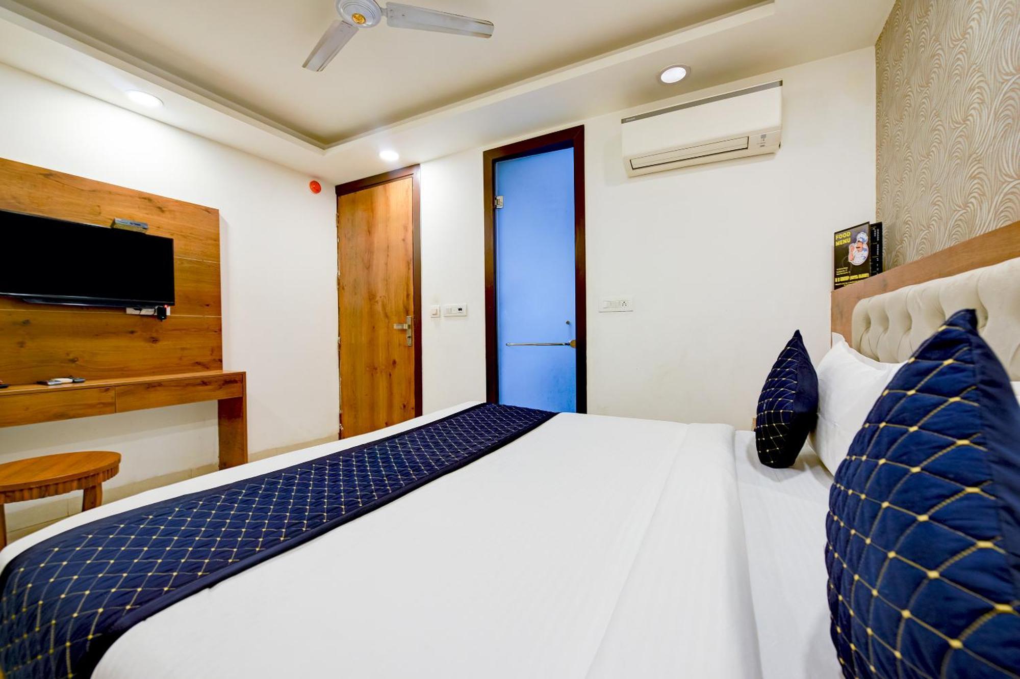 Hotel Grand Qubic Near Delhi Airport Neu-Delhi Exterior foto
