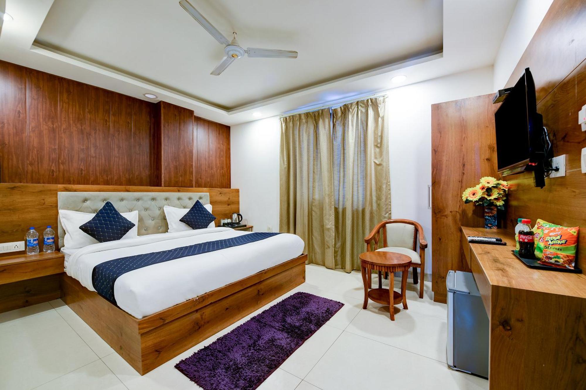 Hotel Grand Qubic Near Delhi Airport Neu-Delhi Exterior foto