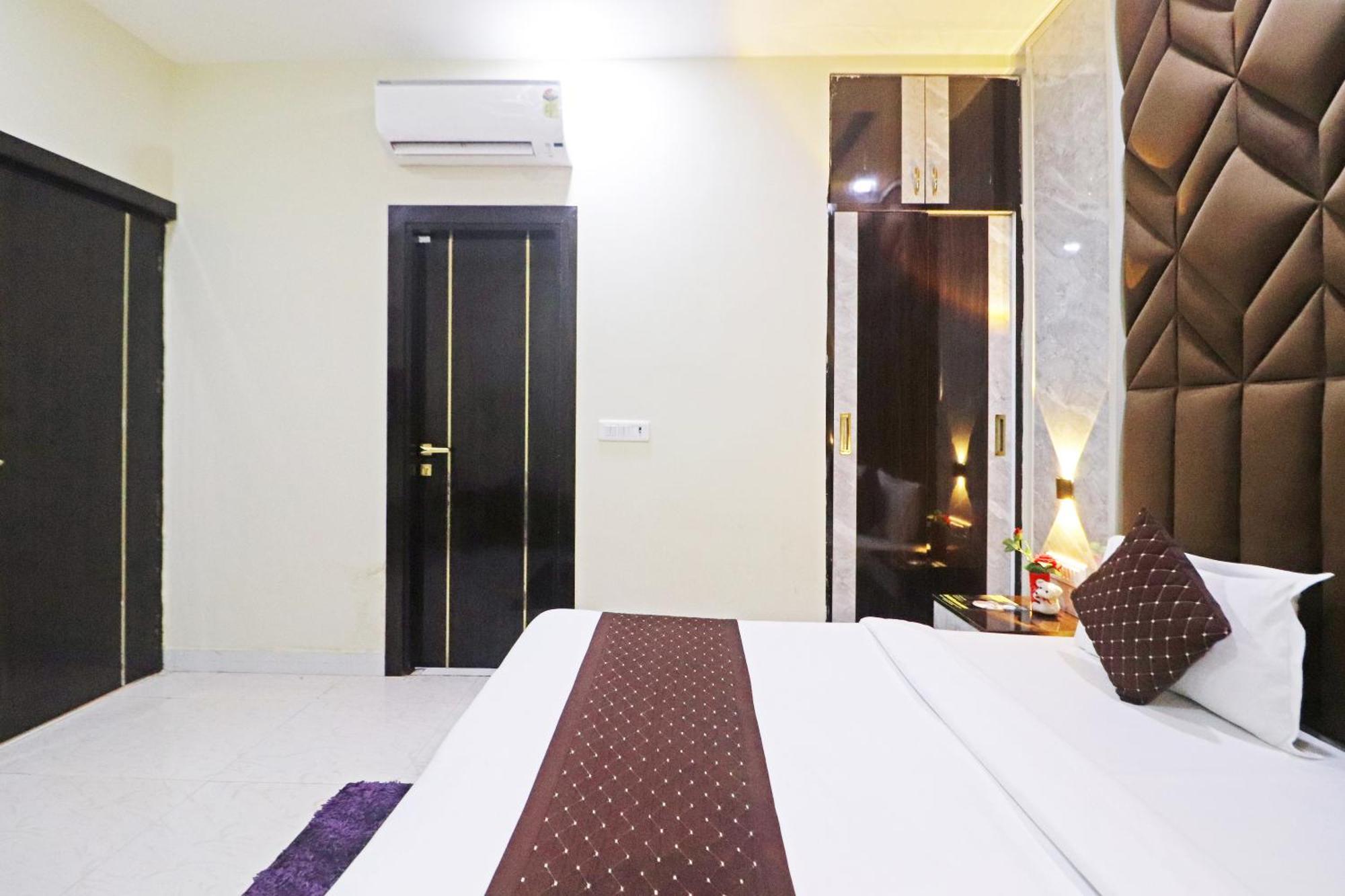 Hotel Grand Qubic Near Delhi Airport Neu-Delhi Exterior foto
